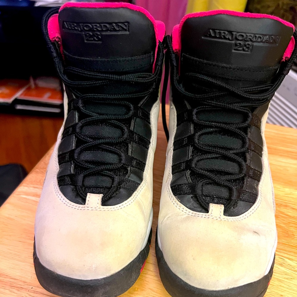 Jordan 10 vivid pink